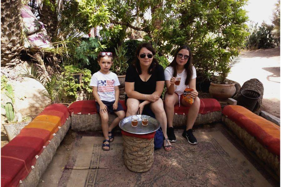 Jardim Majorelle com passeio de camelo nas palmeiras