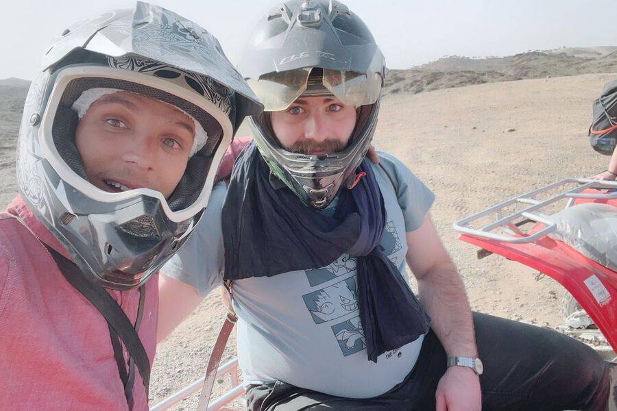 Passeios de quadriciclo e show ao vivo e jantar no deserto de Agafay