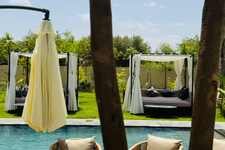 Passe de um dia em Marraquexe com piscina, incluindo almoço e transporte - Relaxar