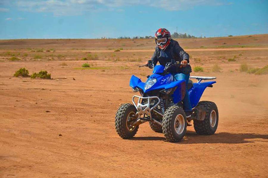Passeio de camelo e moto-quatro e tratamento de spa e hammam