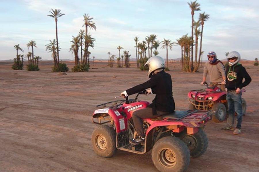 Passeio de camelo e moto-quatro e tratamento de spa e hammam