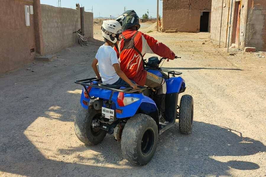 Passeio de camelo e moto-quatro e tratamento de spa e hammam