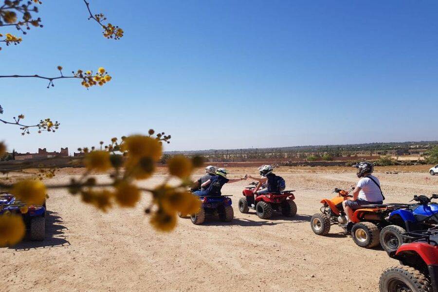 Experiência de quadriciclo no lago Lalla Takerkoust saindo de Marrakech