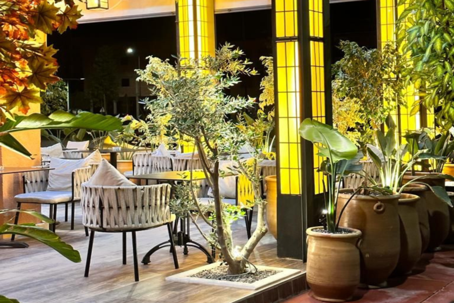 Experiência de jantar no restaurante marroquino Chouf L'Or com recolha de passageiros